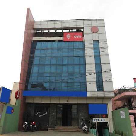 Oyo 1524 Hotel Vaani Continental Kanpur Dış mekan fotoğraf