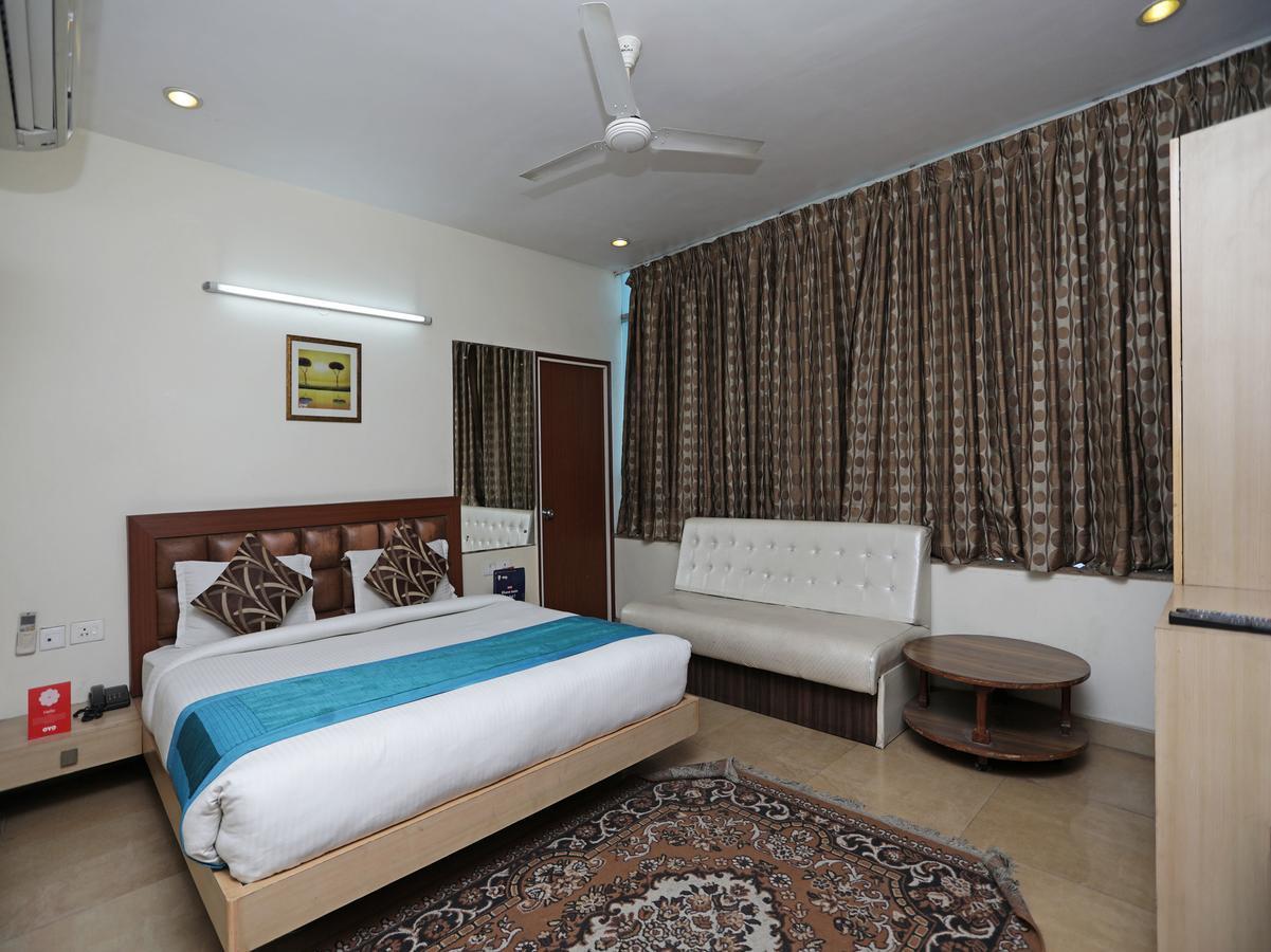 Oyo 1524 Hotel Vaani Continental Kanpur Dış mekan fotoğraf