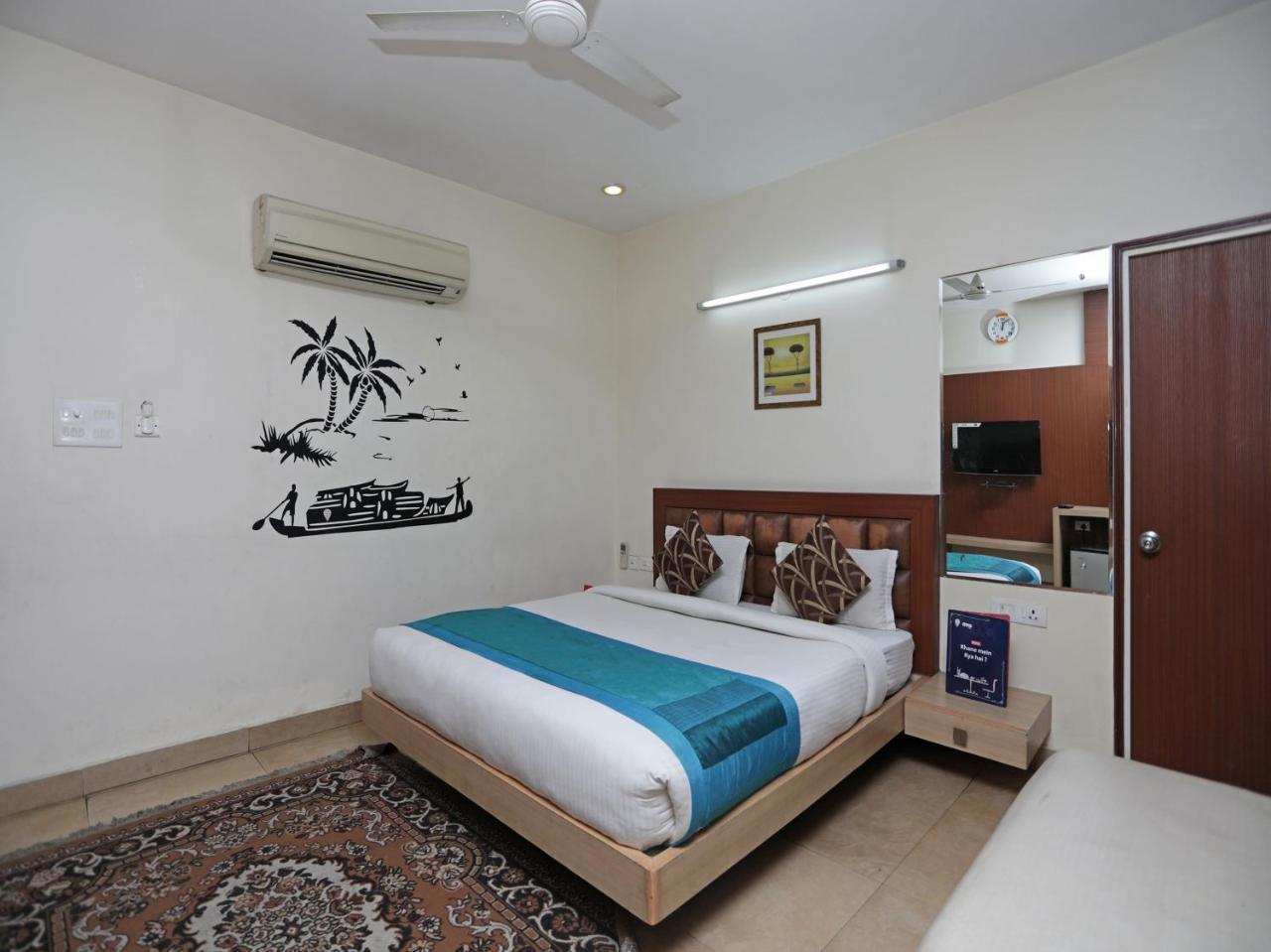 Oyo 1524 Hotel Vaani Continental Kanpur Dış mekan fotoğraf
