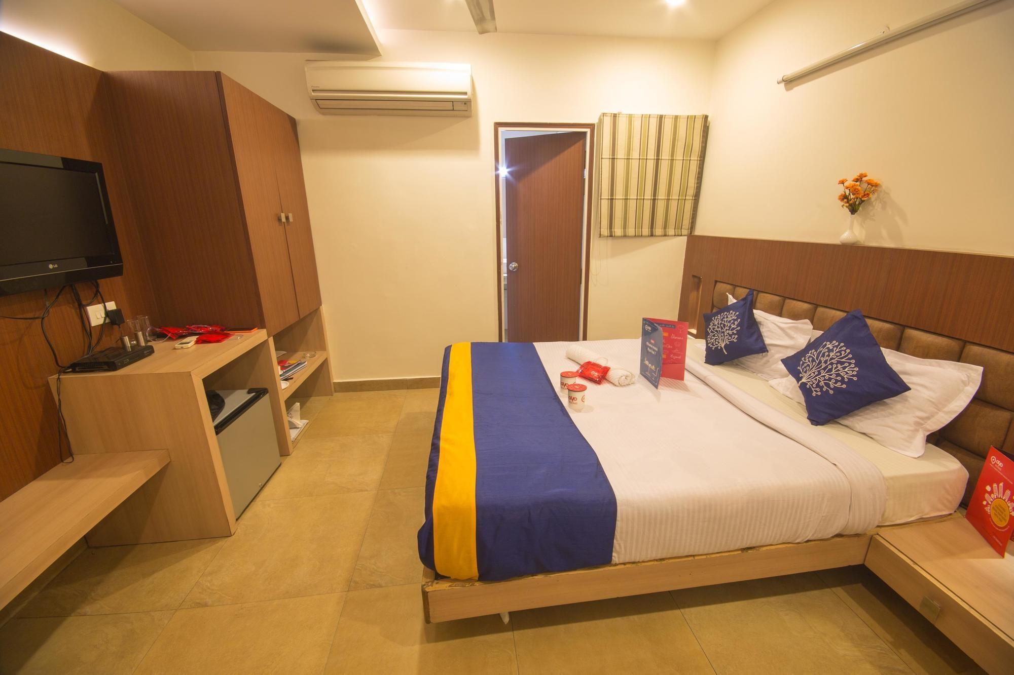 Oyo 1524 Hotel Vaani Continental Kanpur Dış mekan fotoğraf